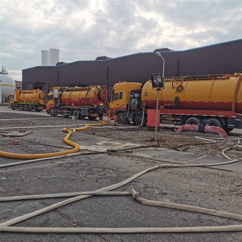 解放污水池清理