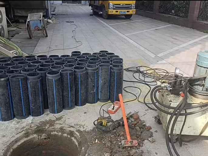 解放PE置换管厂家 DN315置换管 非开挖管短管置换